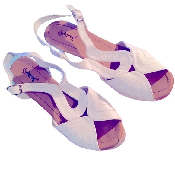 White wedges shoes Flash Sale 🎉🎉🎉 - Picture 10 of 13